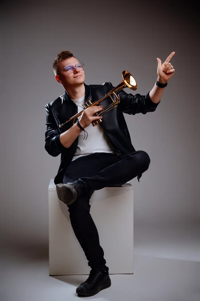 MagneticMark live – tłum i efekty świetlne na scenie